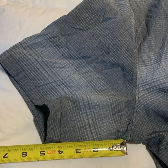 5.11 TACTICAL, short sleeve, snap/button down, men’s large, excellent condition - Picture 10 of 11